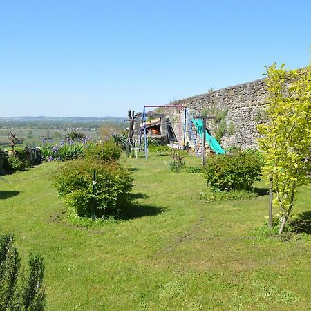 Le Prieure Bed and Breakfast Saint-Pey-de-Castets Esterno foto