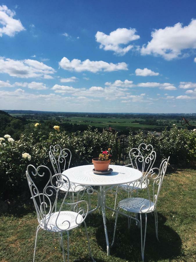Le Prieure Bed and Breakfast Saint-Pey-de-Castets Esterno foto