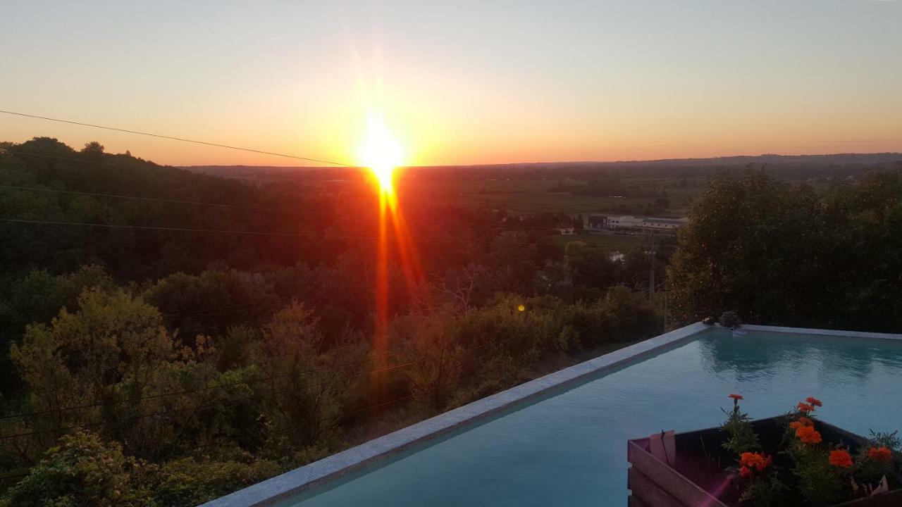 Le Prieure Bed and Breakfast Saint-Pey-de-Castets Esterno foto